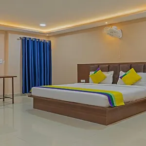 Itsy Kashi Grand, Bhu India
