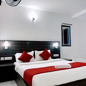 Skylark Holidays Munnar